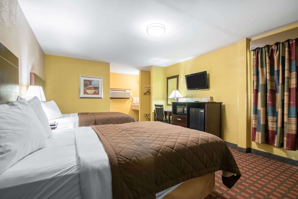 Rodeway Inn Towanda 14/36