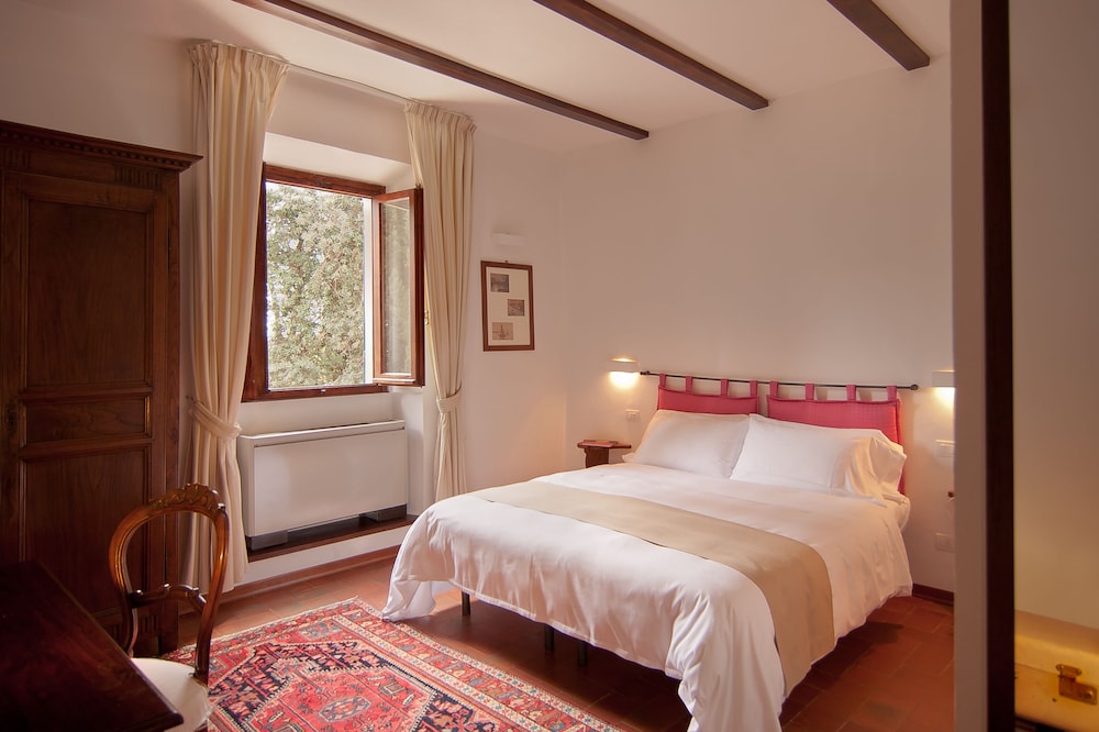 غرفة بسرير كوين، I Barronci Villa 2/4
