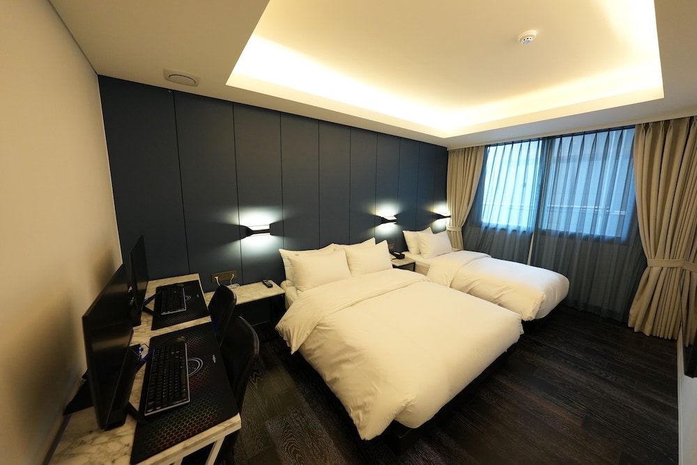 Hotel Amare 33/69