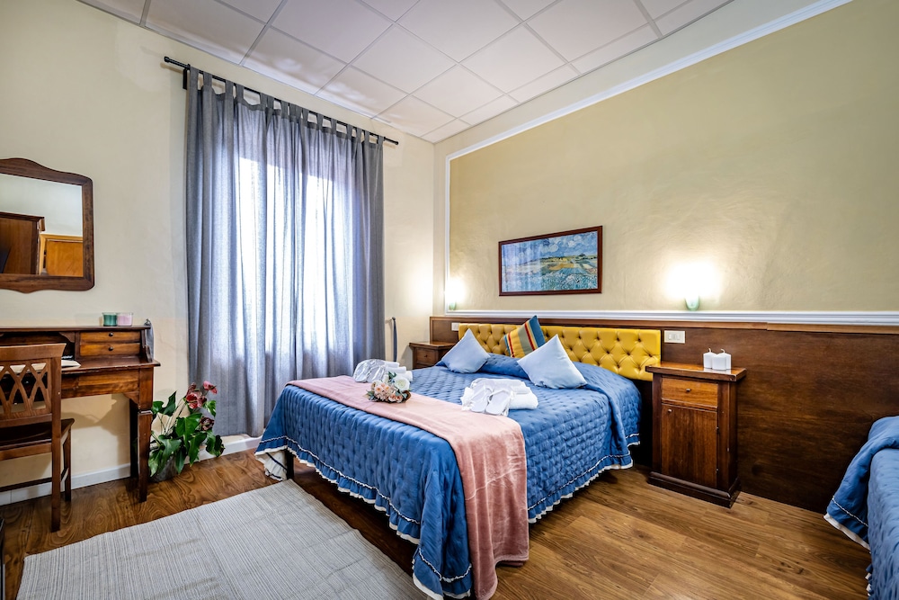 Hotel Minerva 11/55