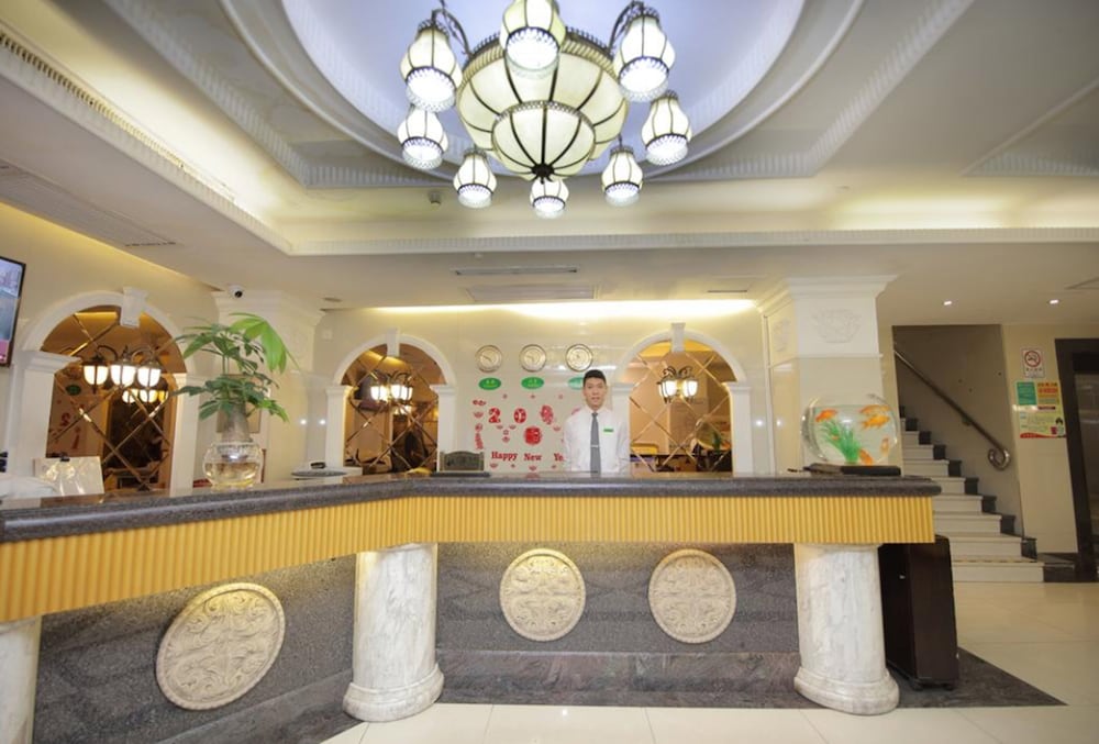LN White House Hotel 7/48