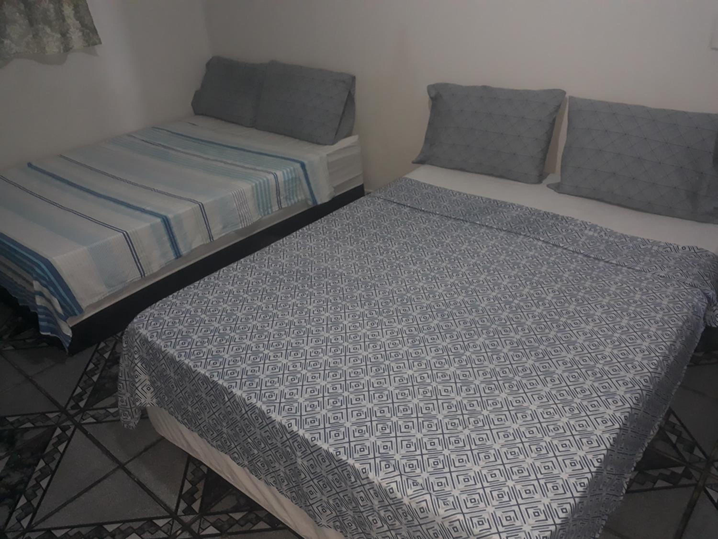 HOTEL LATINOS 2 18/50