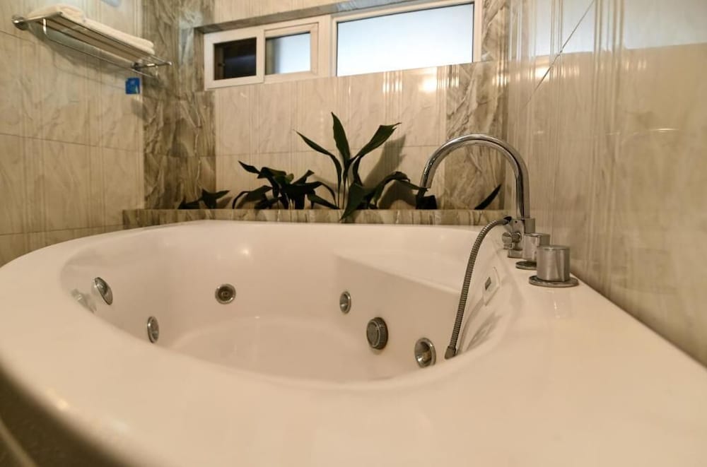 Hotel M.Square 43/47