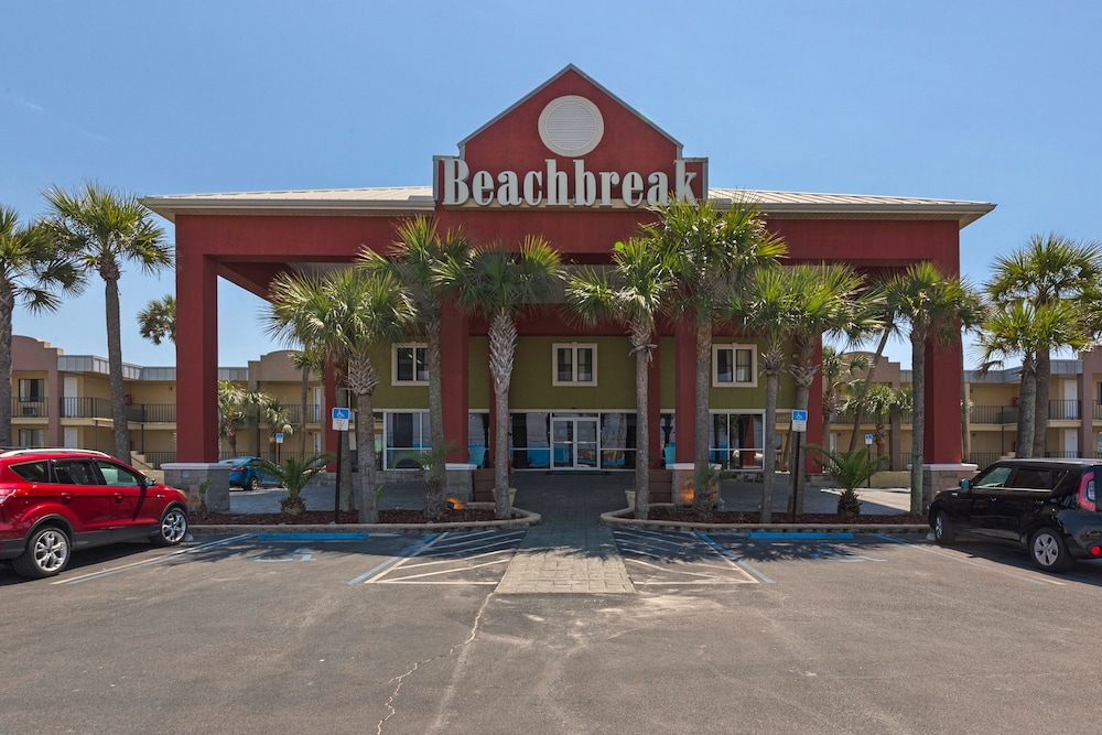 Ramada by Wyndham Panama City Beach / Beachfront 20/25