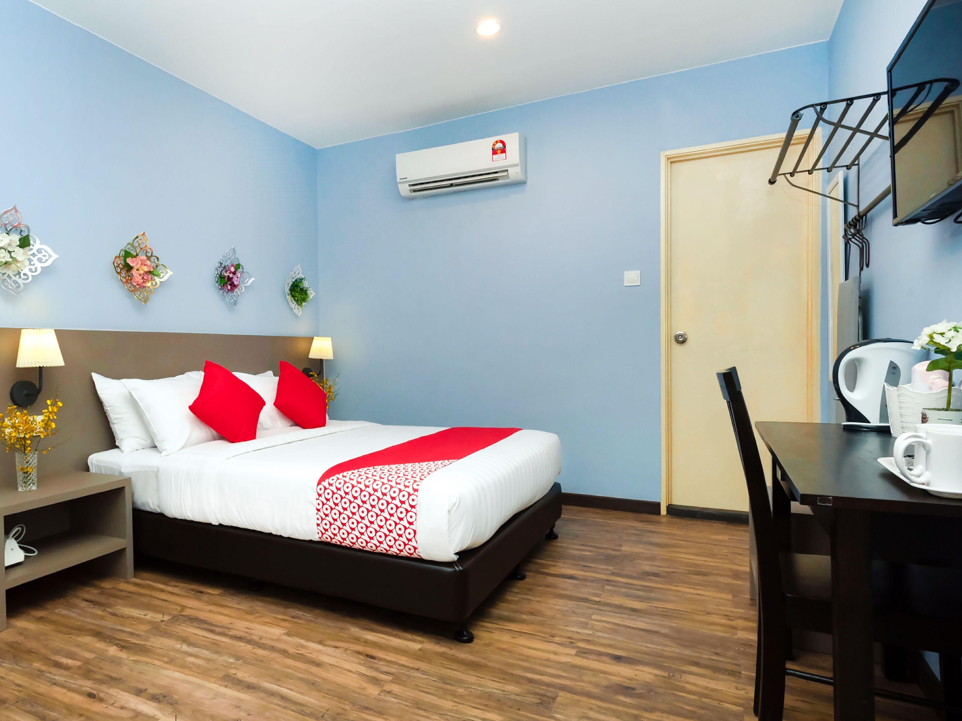 Dk Hotel 18/40