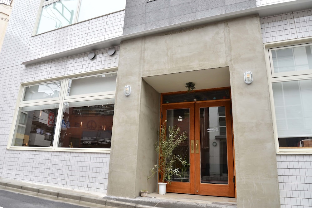 アーモンドホステル&カフェ渋谷 写真1