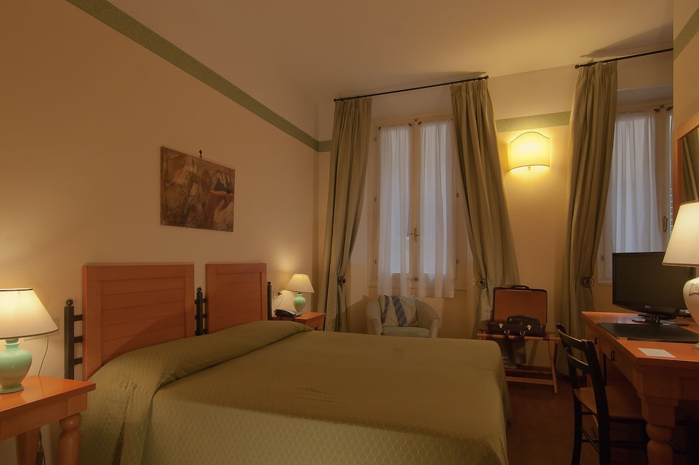 Hotel Botticelli 25/64