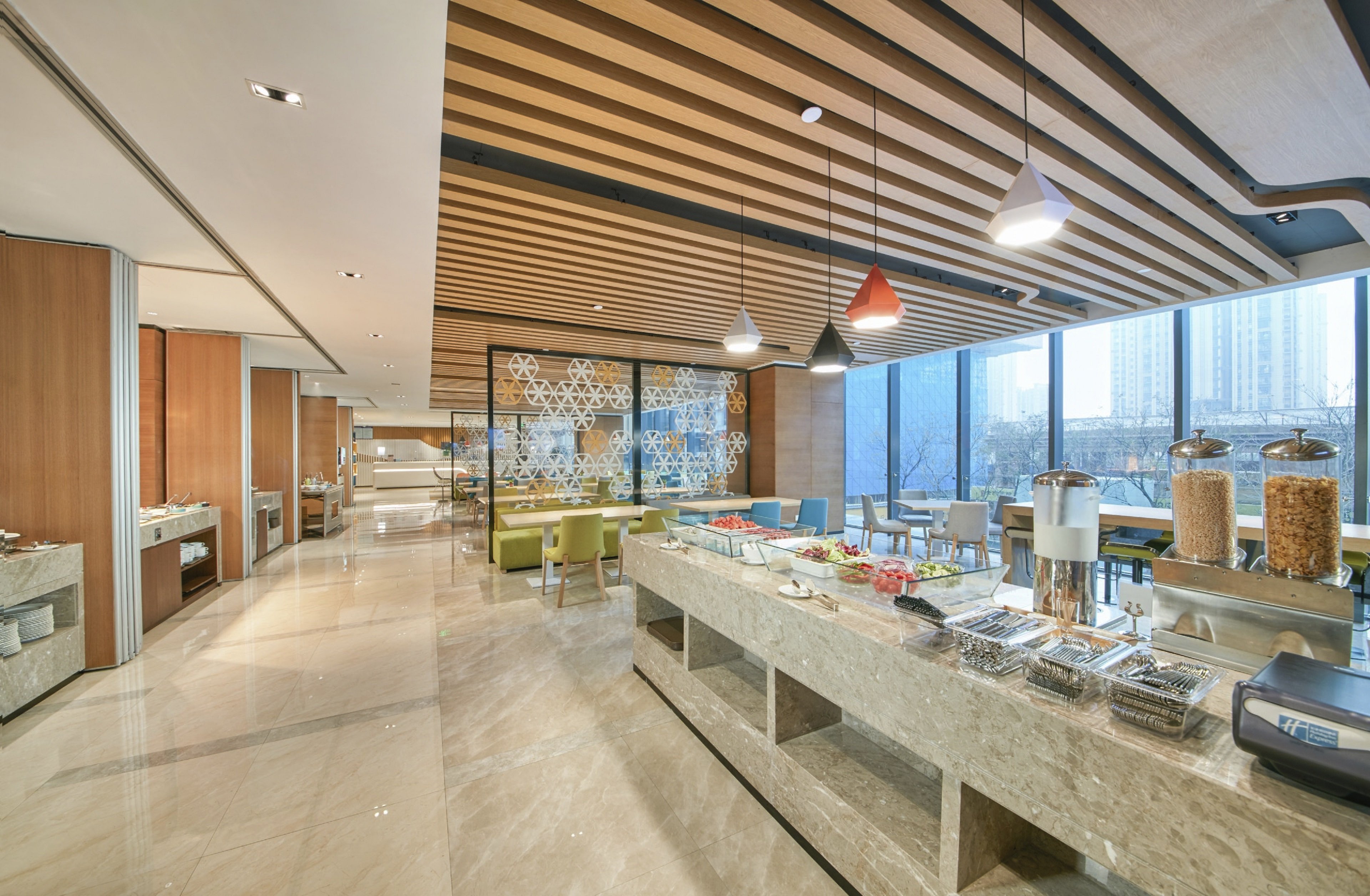 HOLIDAY INN EXPRESS FUZHOU DOWNTOWN 26/59