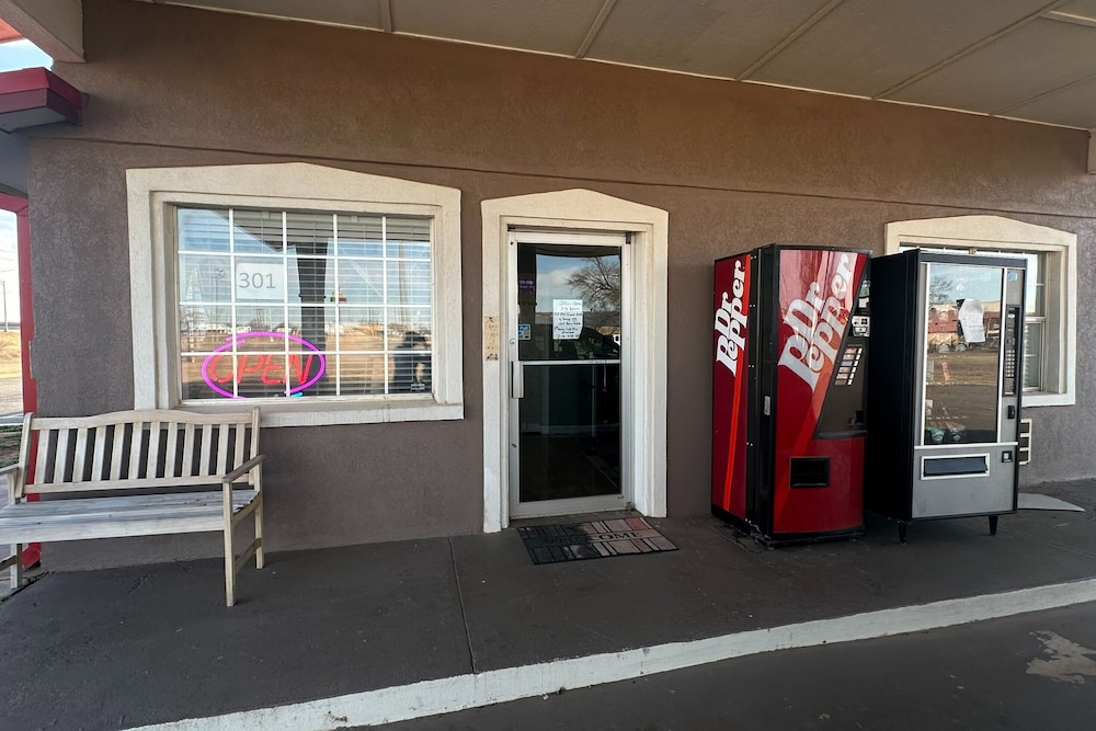 HiWay Inn Express Elk City Route 66 39/49