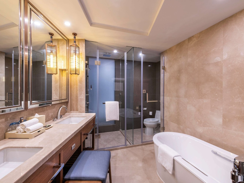 Novotel Shanghai Hongqiao 58/59