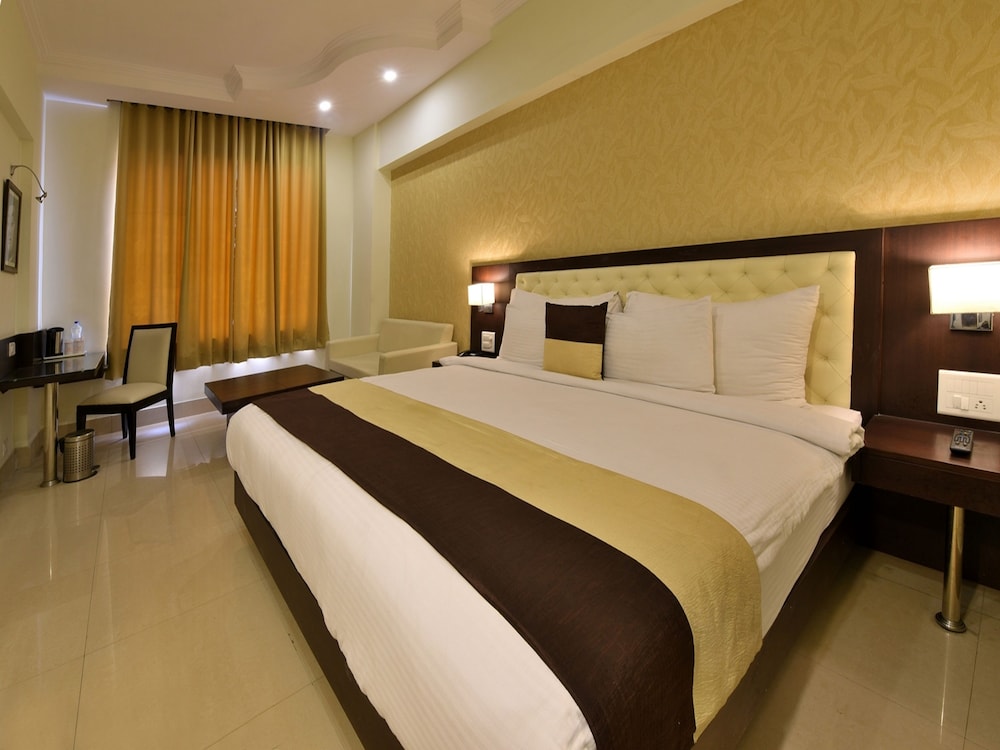 Hotel Madhuban 12/34