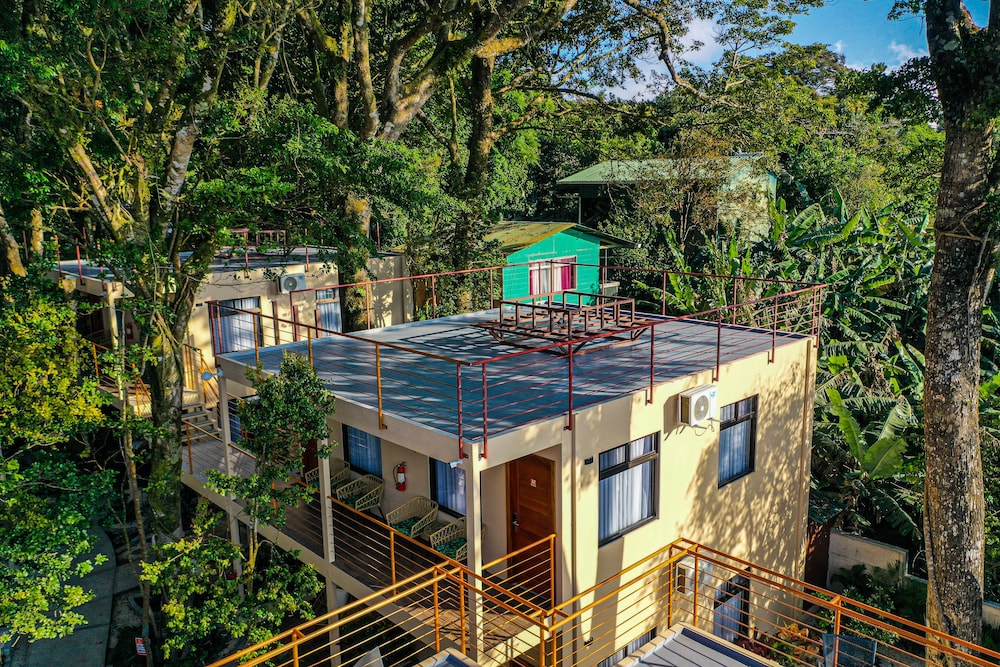 Monteverde Rustic Lodge 4/50