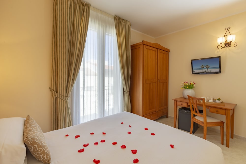 Hotel Mira Spiaggia 14/50