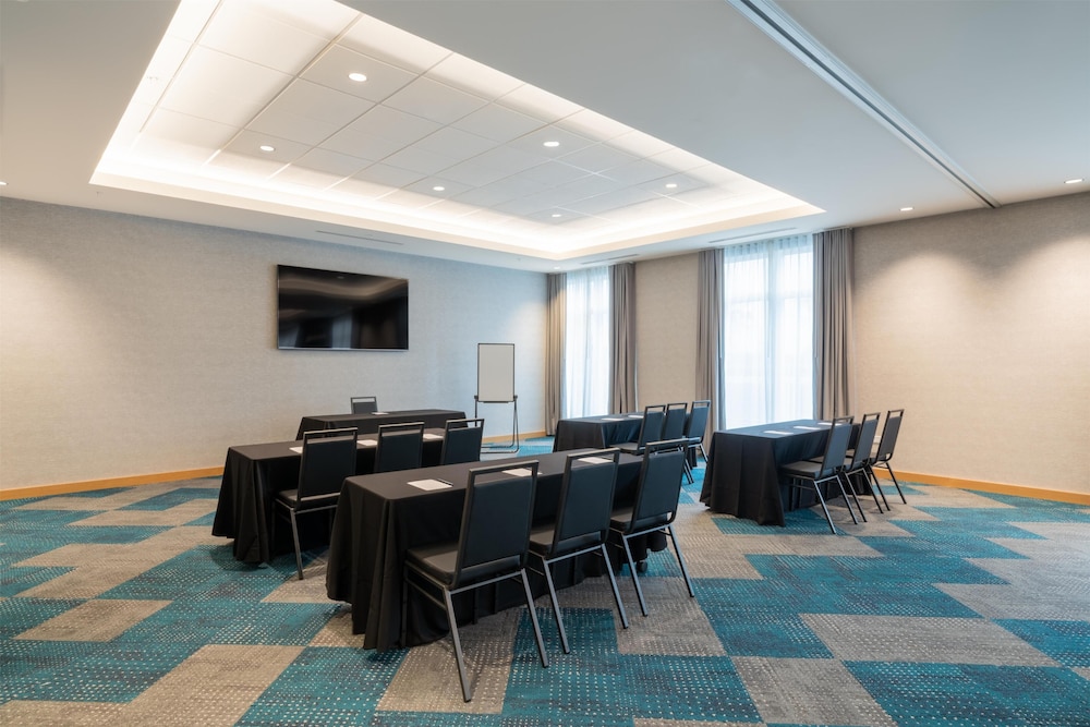 Hyatt Place Sacramento International Airport 34/47