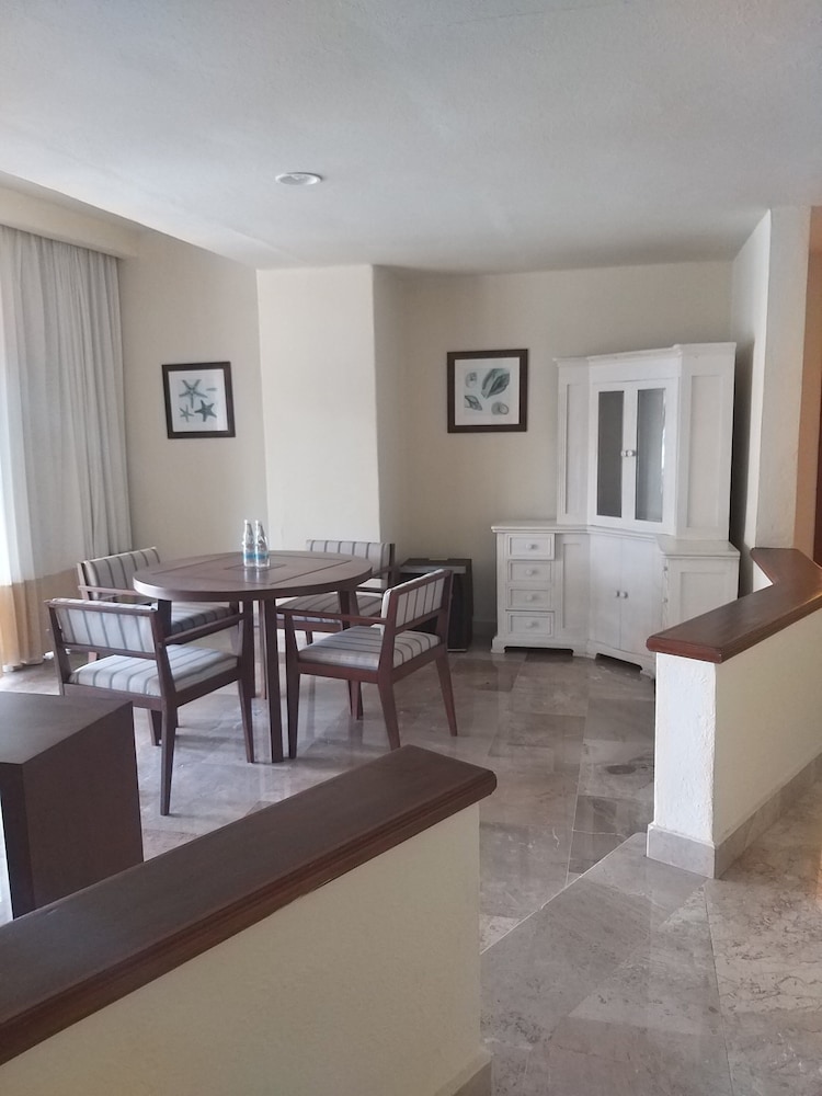 Camino Real Acapulco Diamante 29/50
