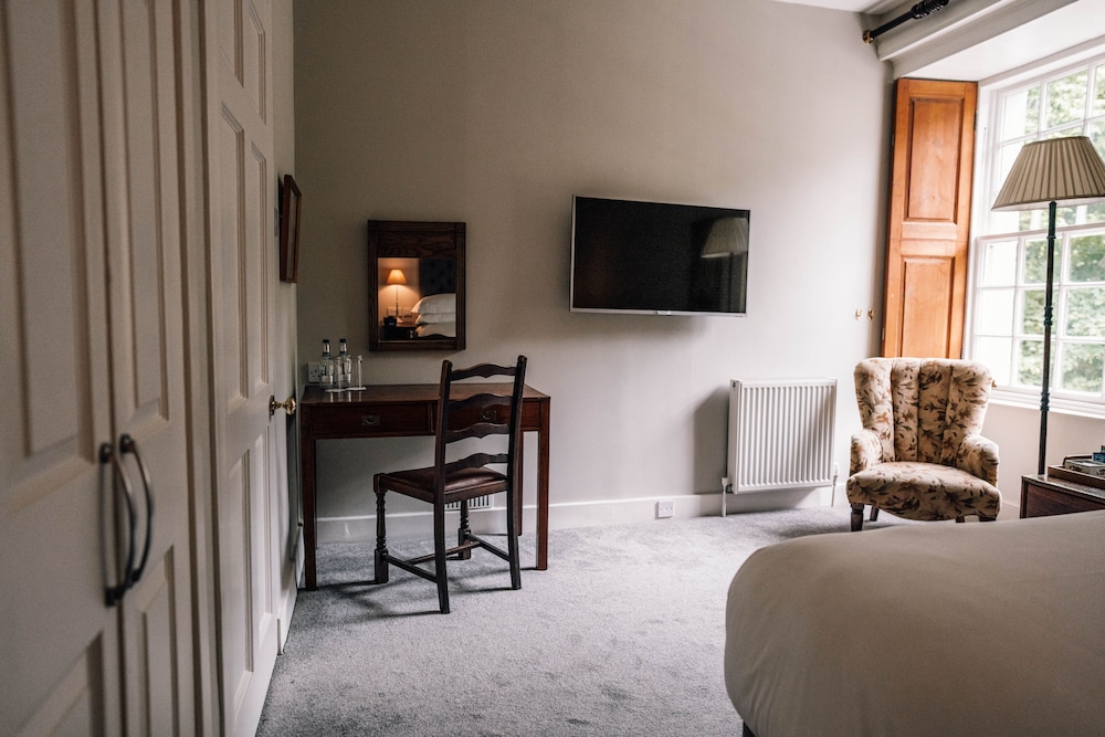 FORSS HOUSE HOTEL 36/40