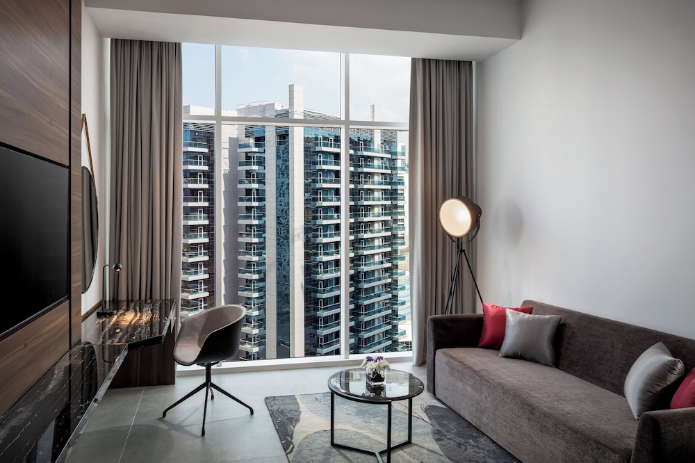 Sky Bay Hotel 30/50