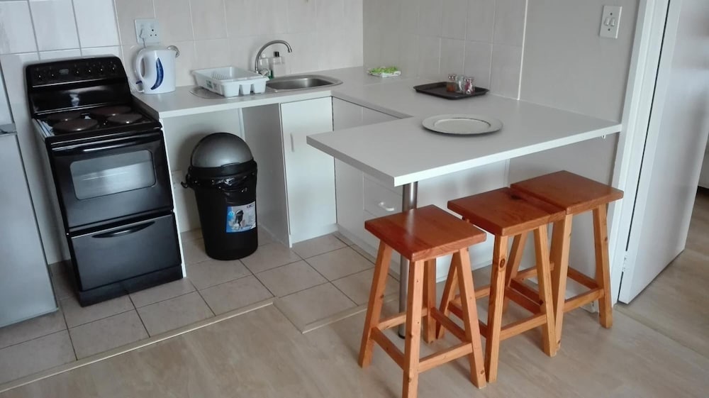 Serengeti Self Catering Units 19/34