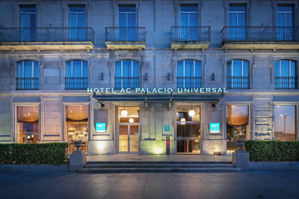 Ac Hotel Palacio Universal