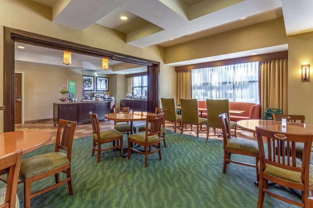 Hampton Inn Okeechobee Lake Okeechobee 30/37