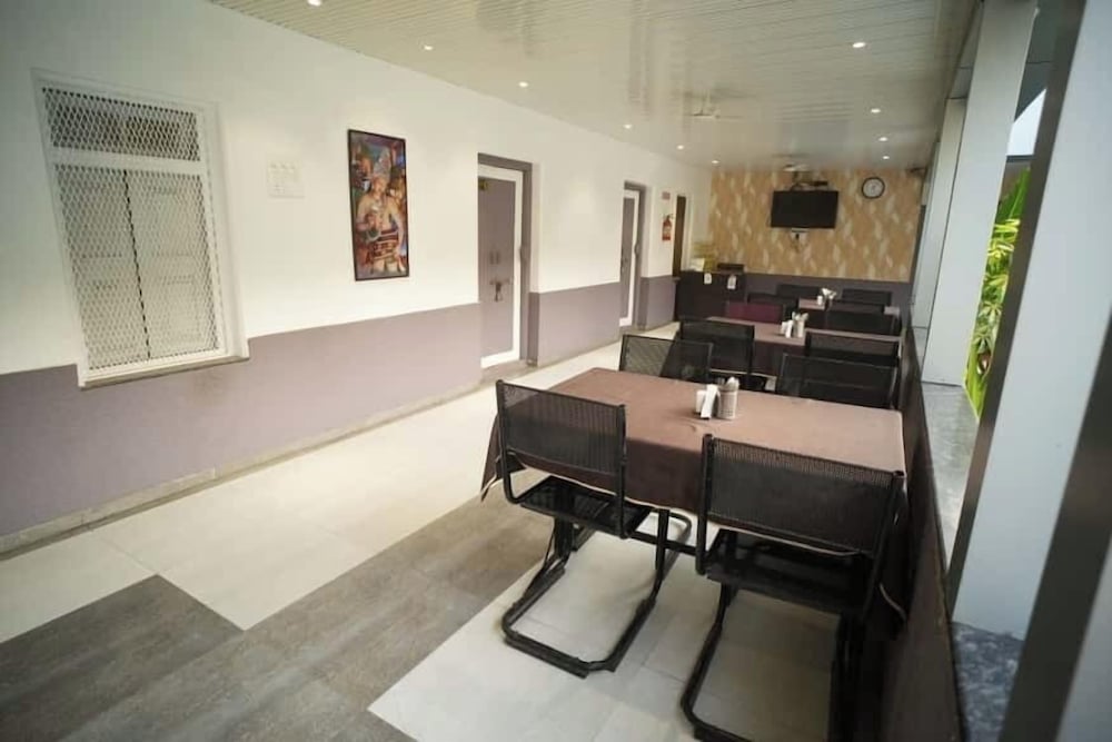 Tourist Home Lodging 22/36