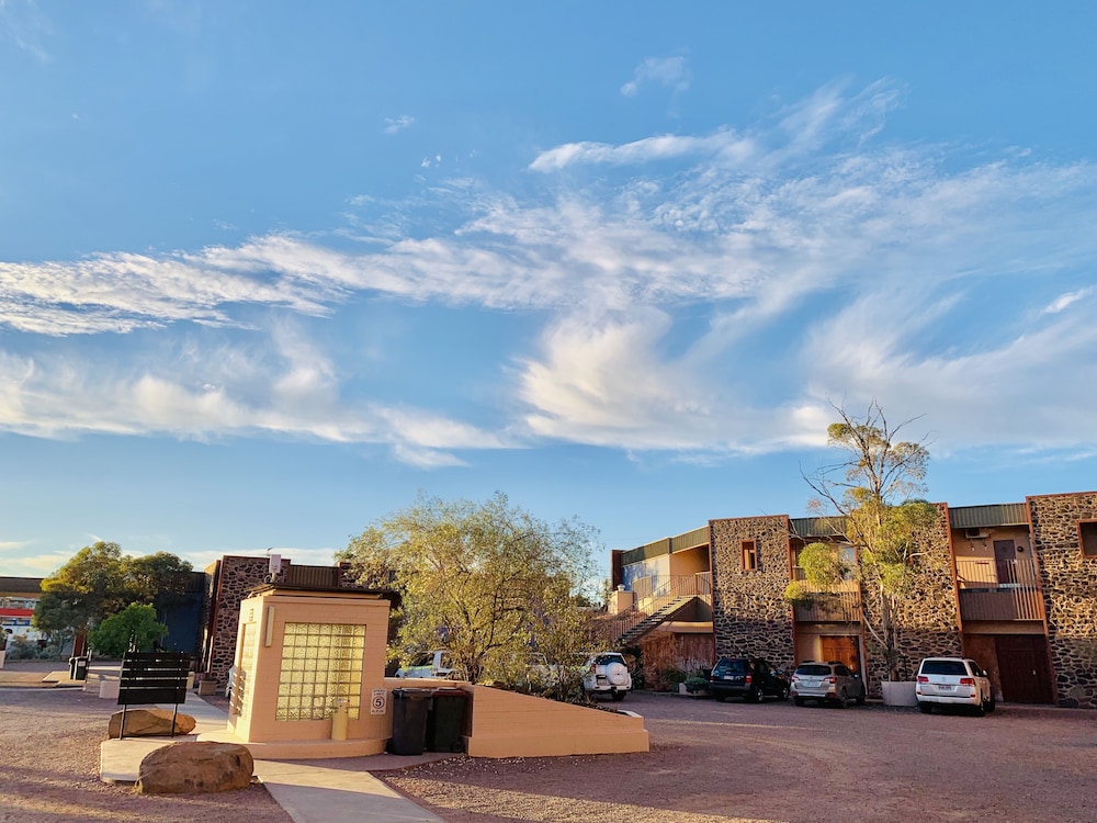 Desert Cave Hotel 34/50