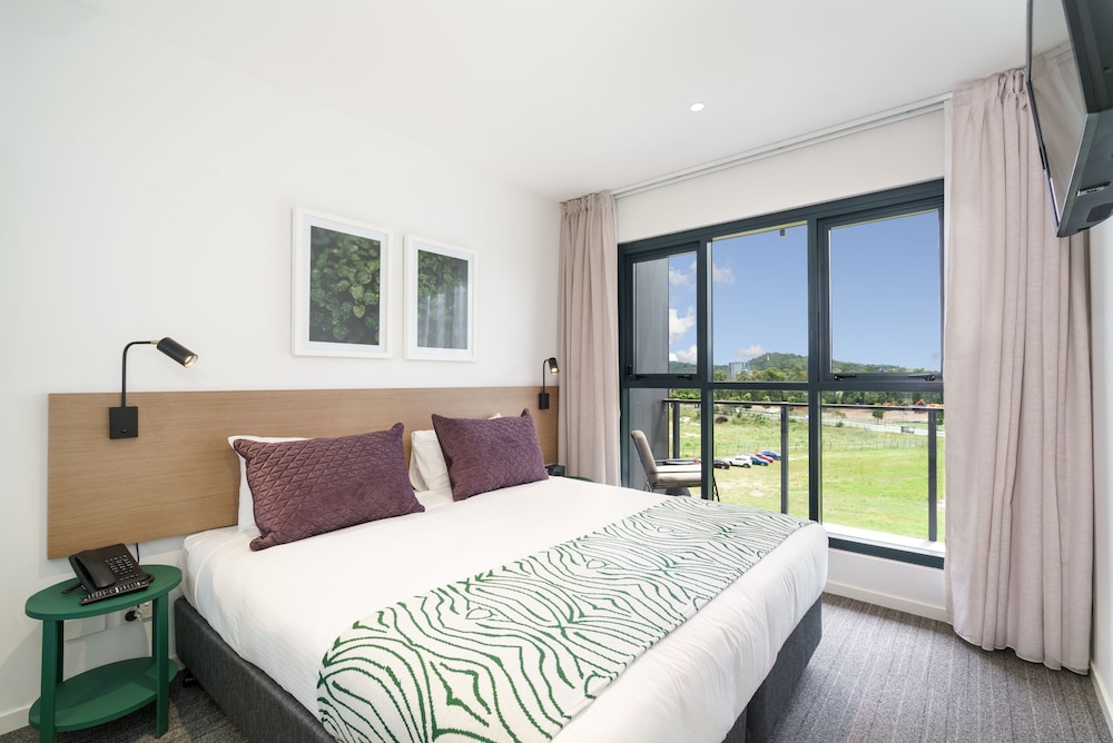2 BEDROOMS, APARTMENT