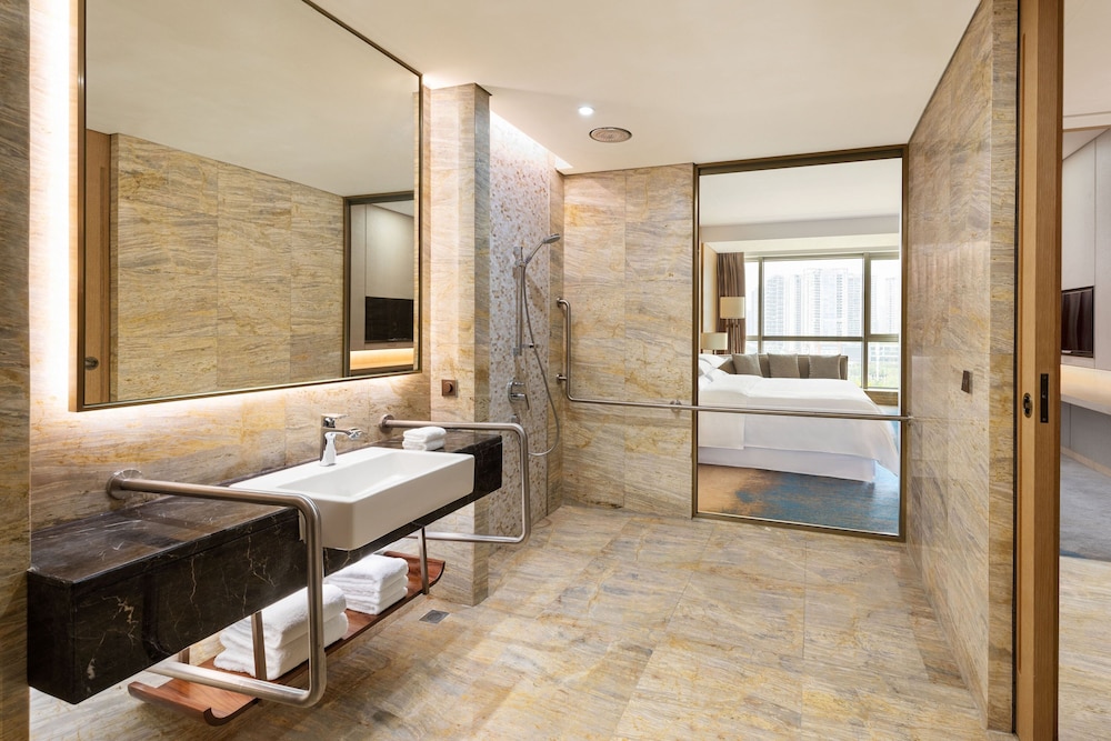 Sheraton Zhanjiang Hotel 19/48