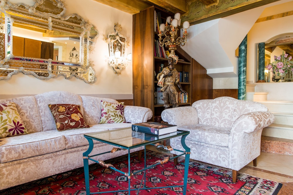Hotel Santo Stefano 31/47