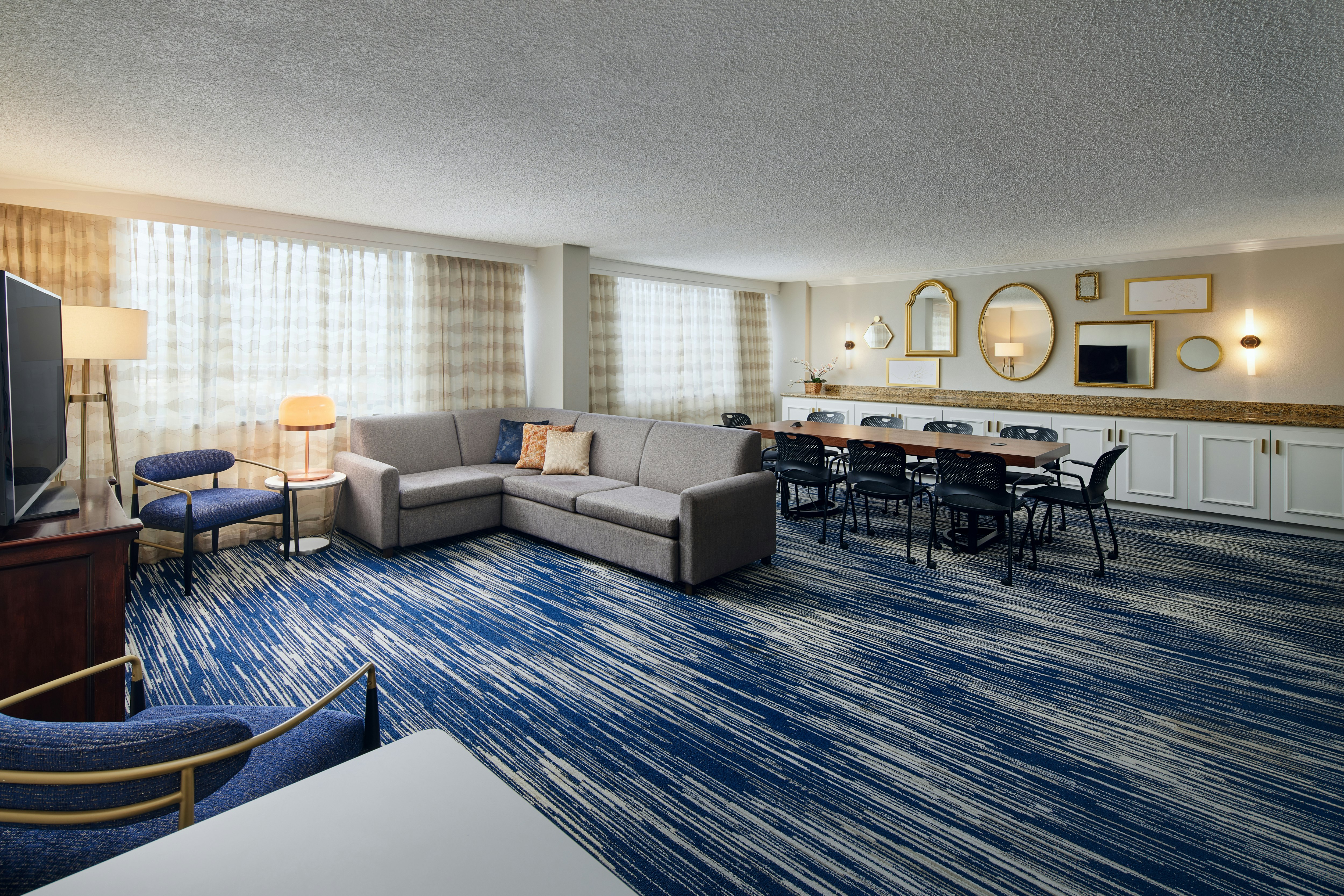 Embassy Suites by Hilton West Palm Beach Central 24/56