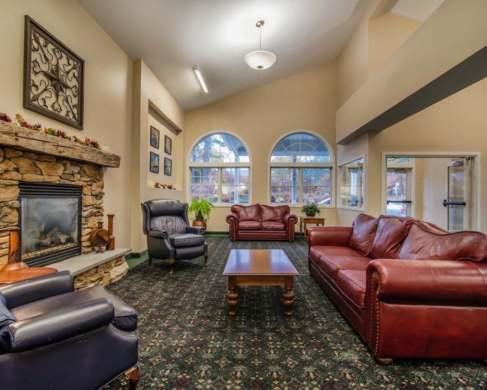 Align Inn Vermont (ex Quality Inn At Quechee Gorge) 34/40