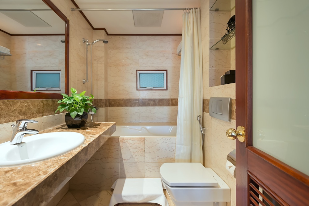 Hanoi Elegance Happy Hotel 41/44