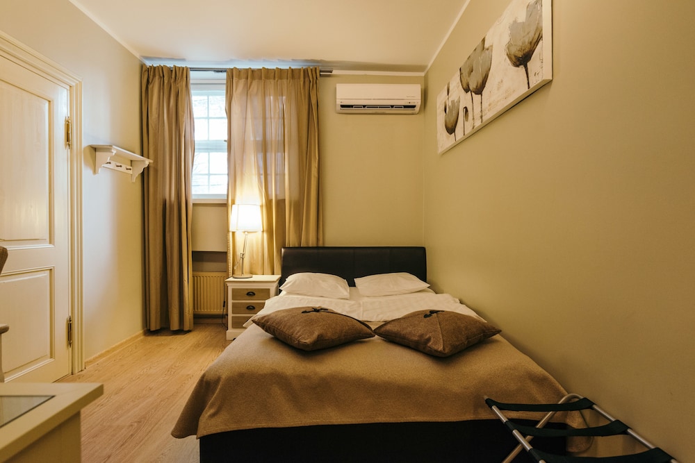 Merchants House Hotel 23/70