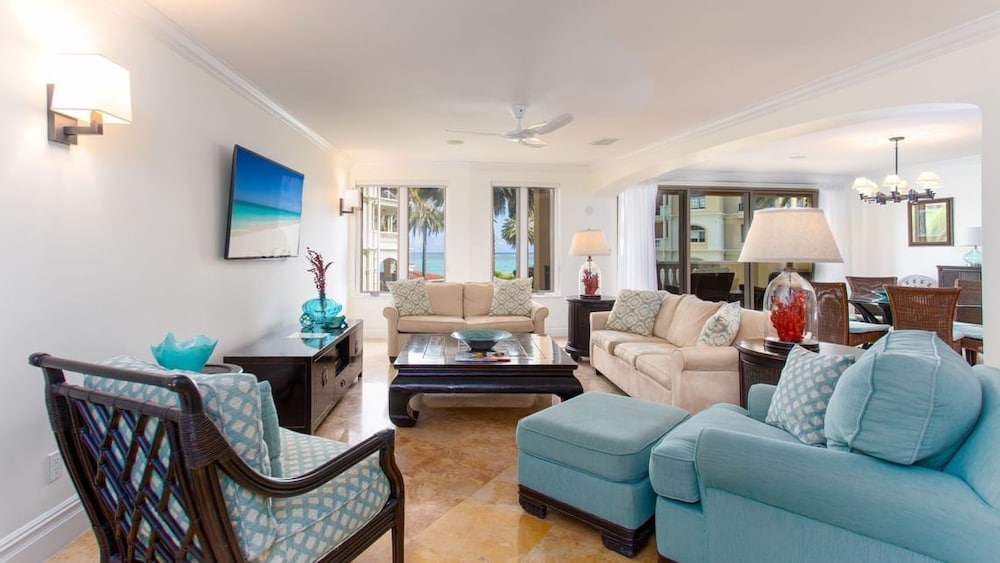 Somerset On Grace Bay 47/76