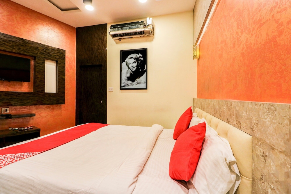 Oyo 15617 Abi's Inn 30/50