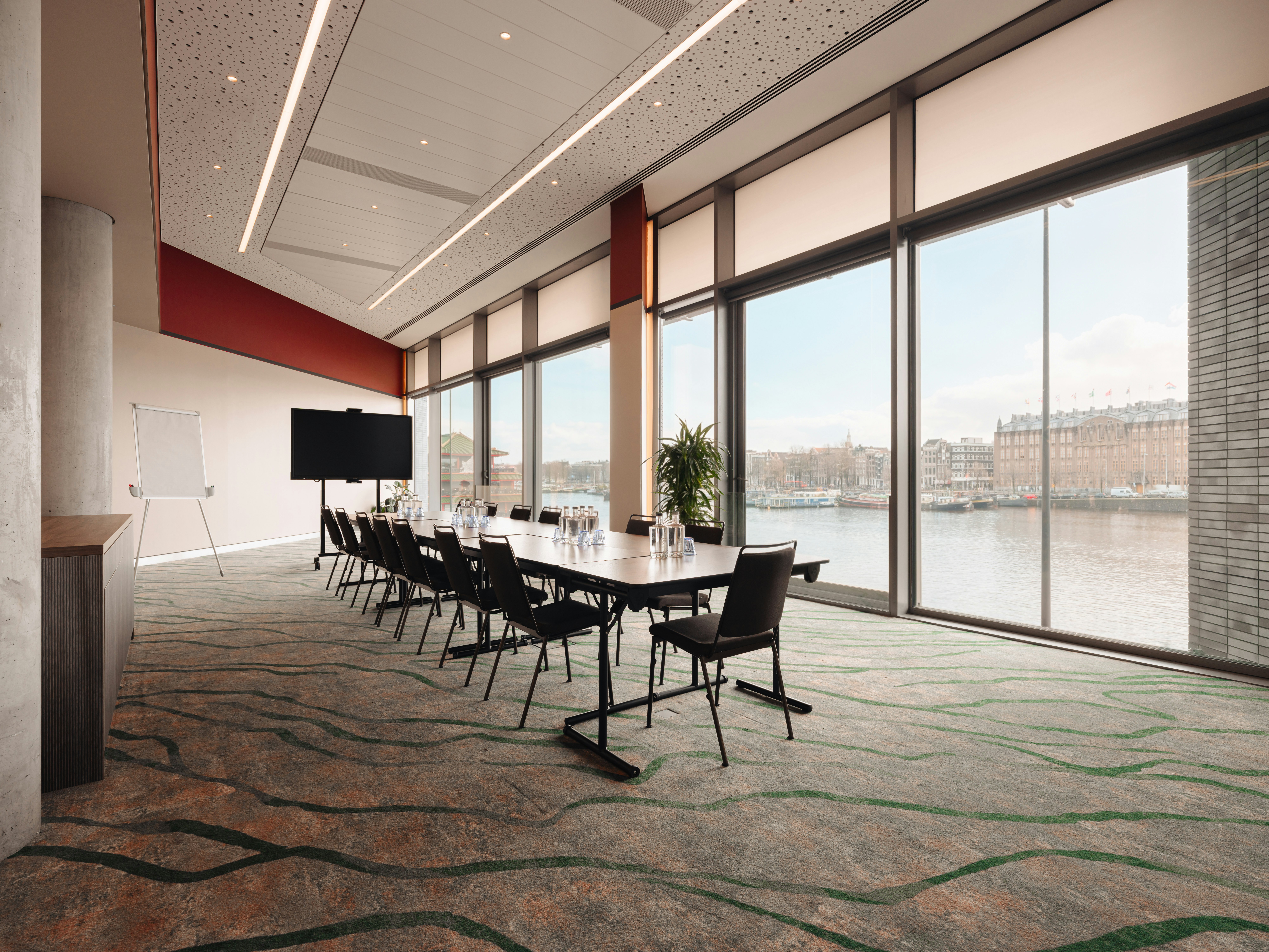 Doubletree By Hilton Amsterdam Centraal Station 80/88