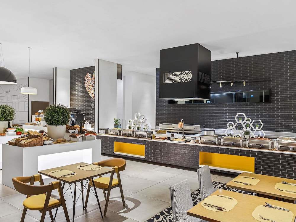 Ibis Styles Dubai Airport 52/66
