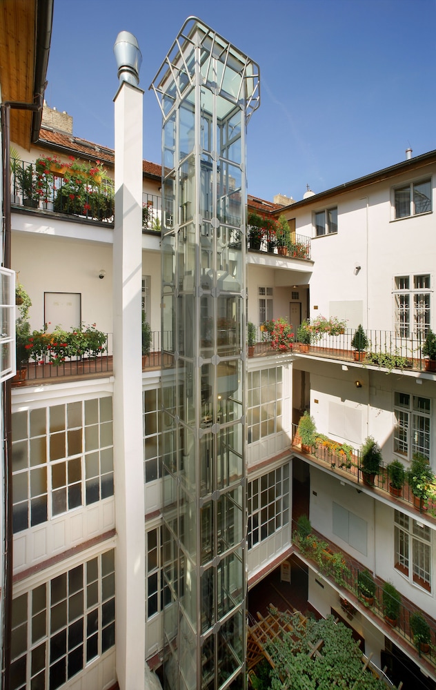 Hotel Salvator 4/50