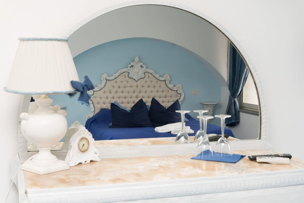 Villa Neptunus Ischia(Formerly Villa Pitti)، Forio 9/56