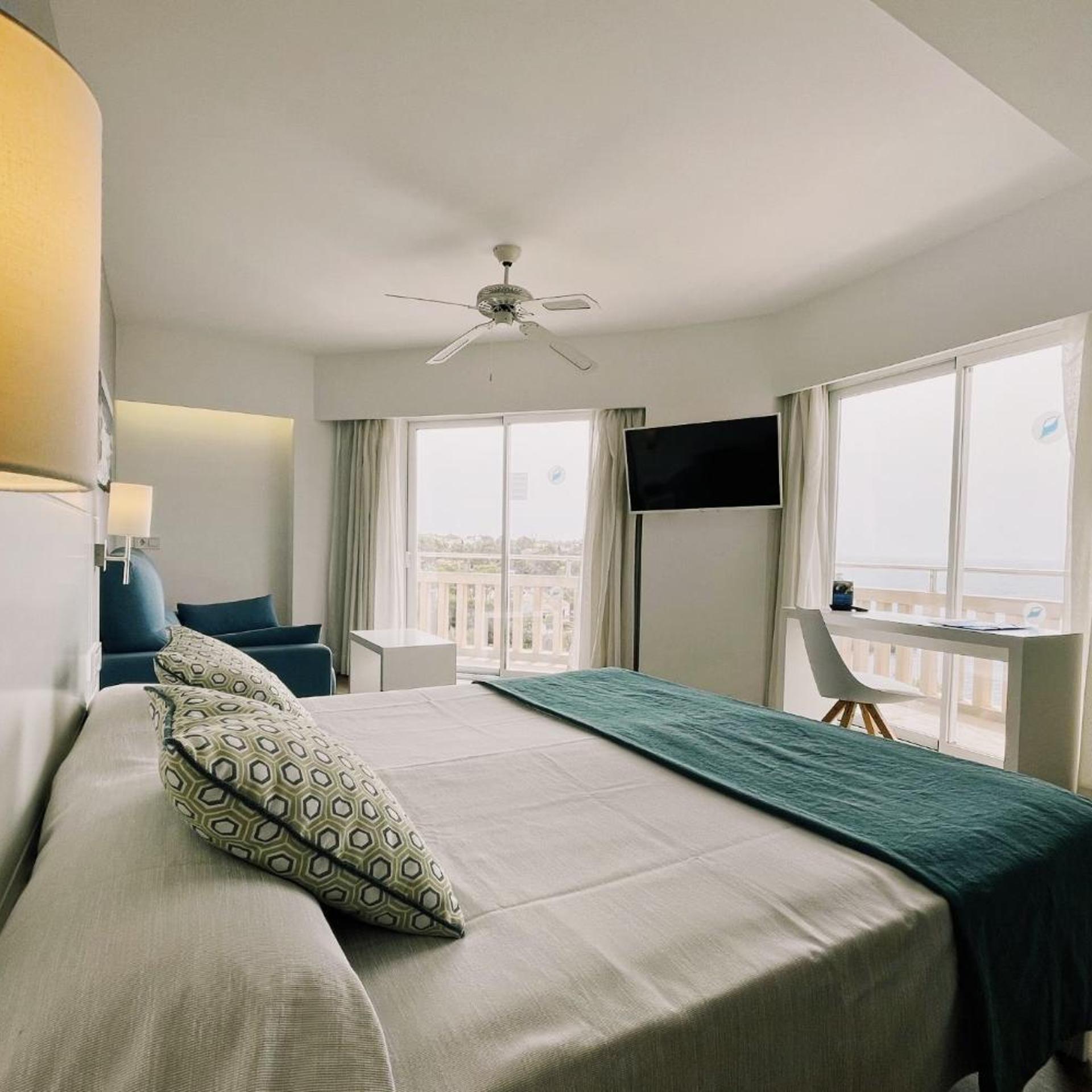 Junior Suite, Double Bed, Sea View