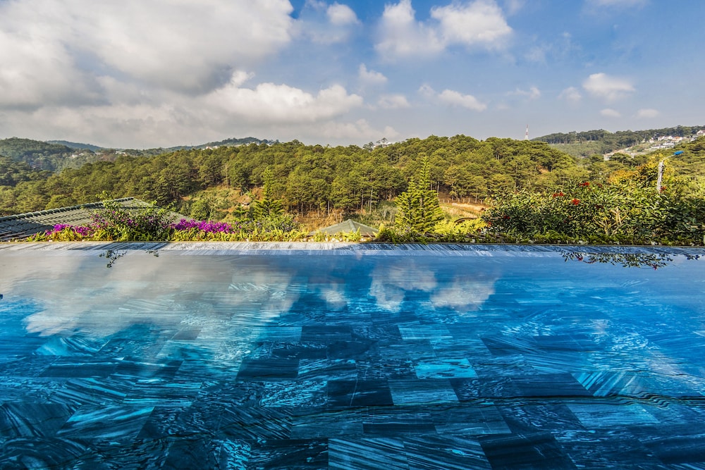 Zen Valley Dalat 65/68