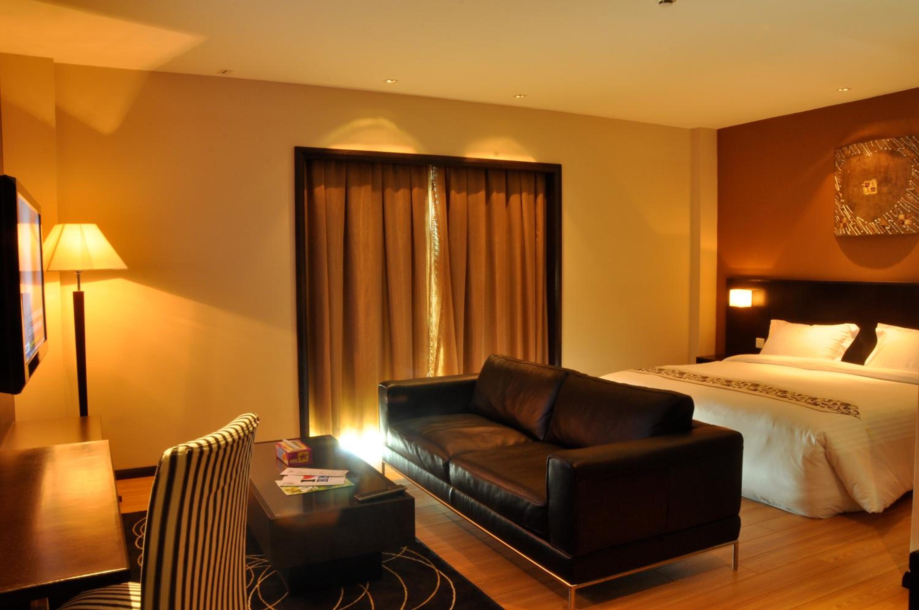 Tat Place Hotel And Cafa 11/32