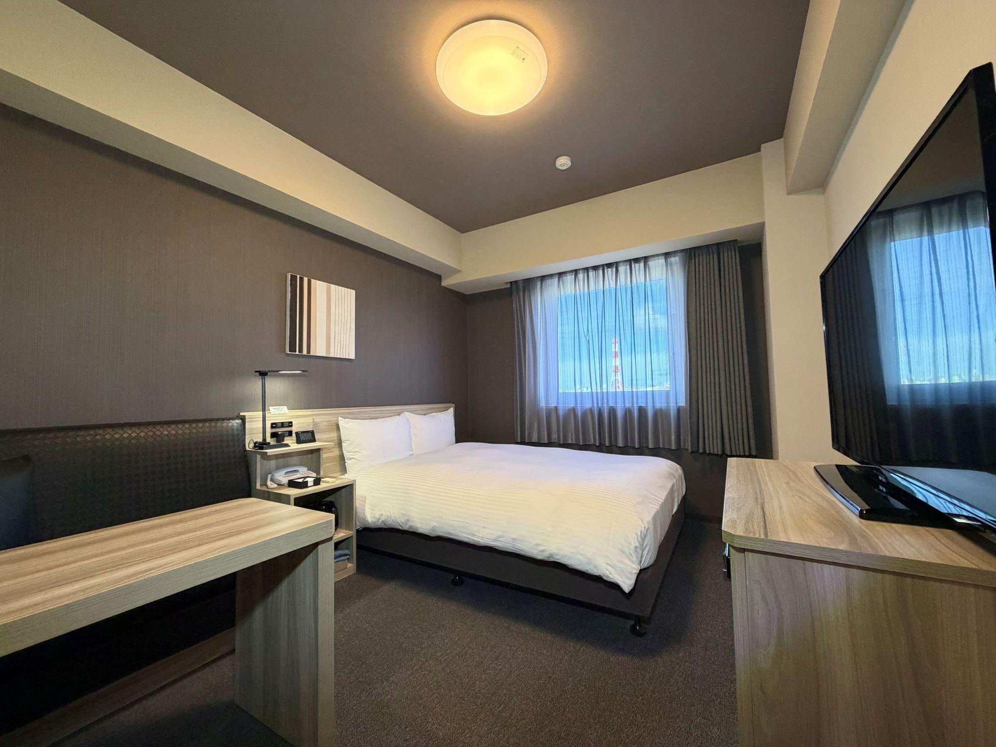 Semi Room, Standard, Semi Double Bed, Smoking