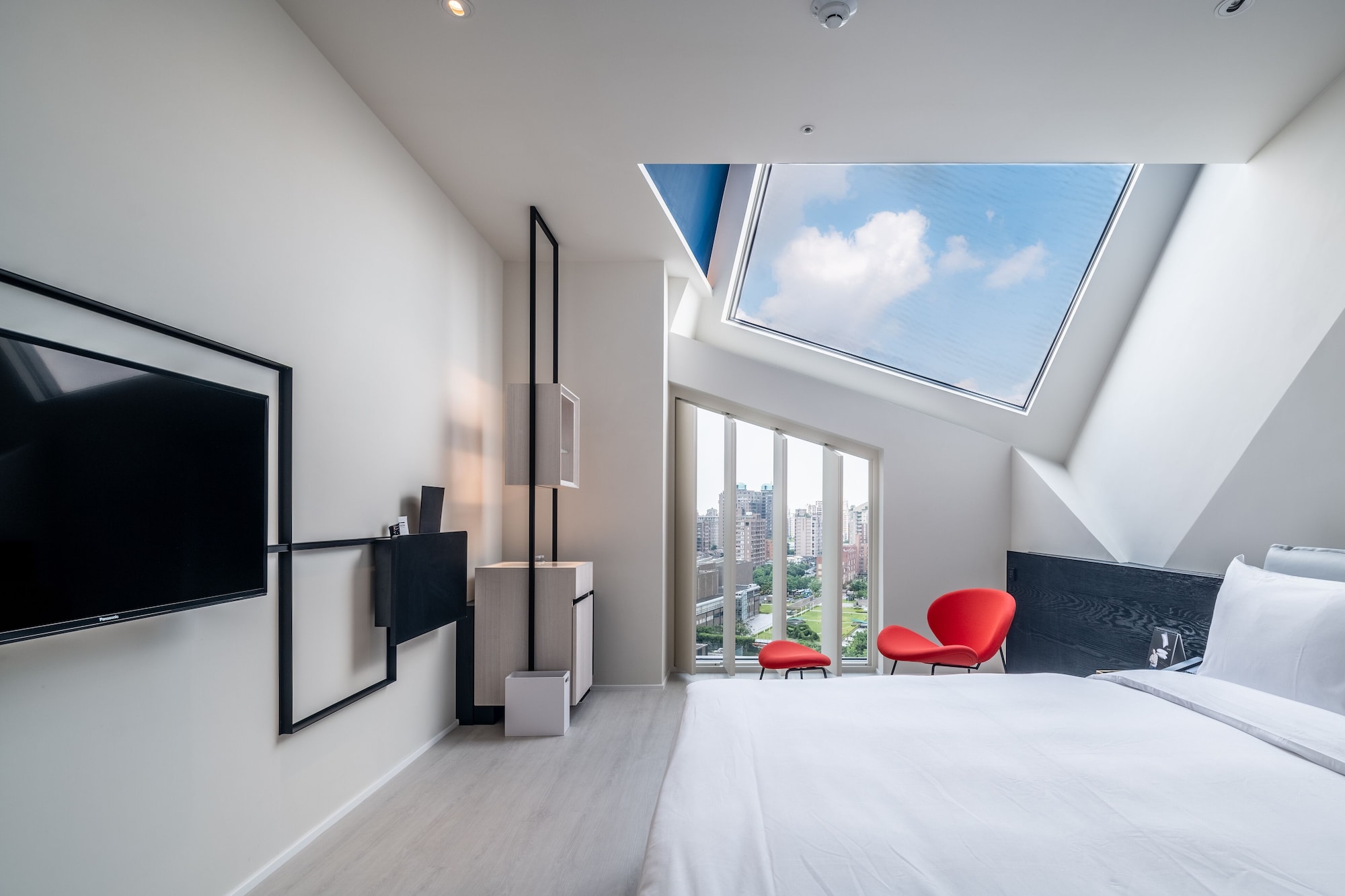 SUPERIOR, DOUBLE BED