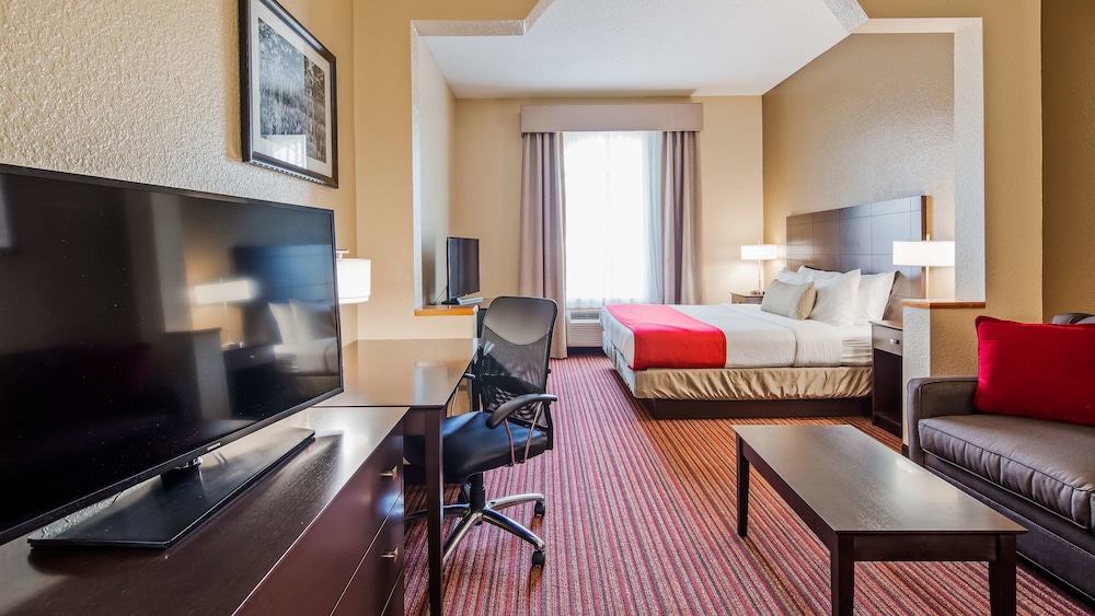 Best Western Plus Bradbury Inn & Suites 35/39