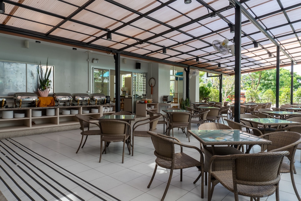 Recenta Suite Phuket Suanluang 35/50