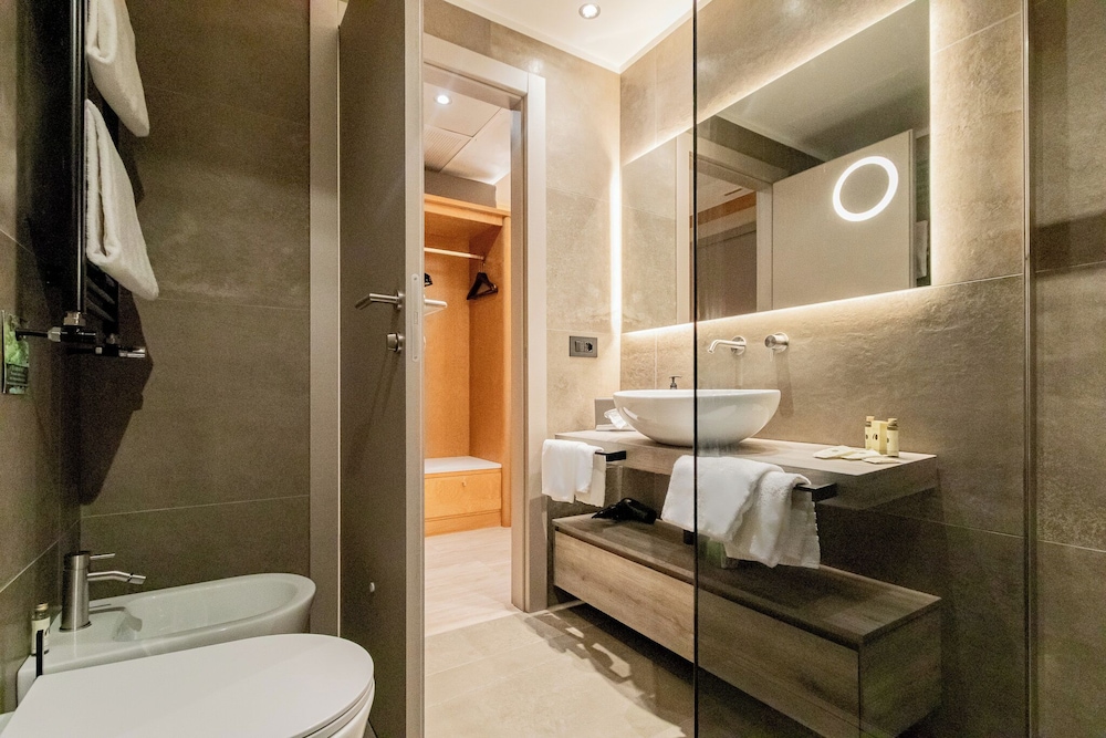 غرفة كلاسيكية بسرير مزدوج أو سريرين منفصلين، Park Hotel Ai Pini 10/10