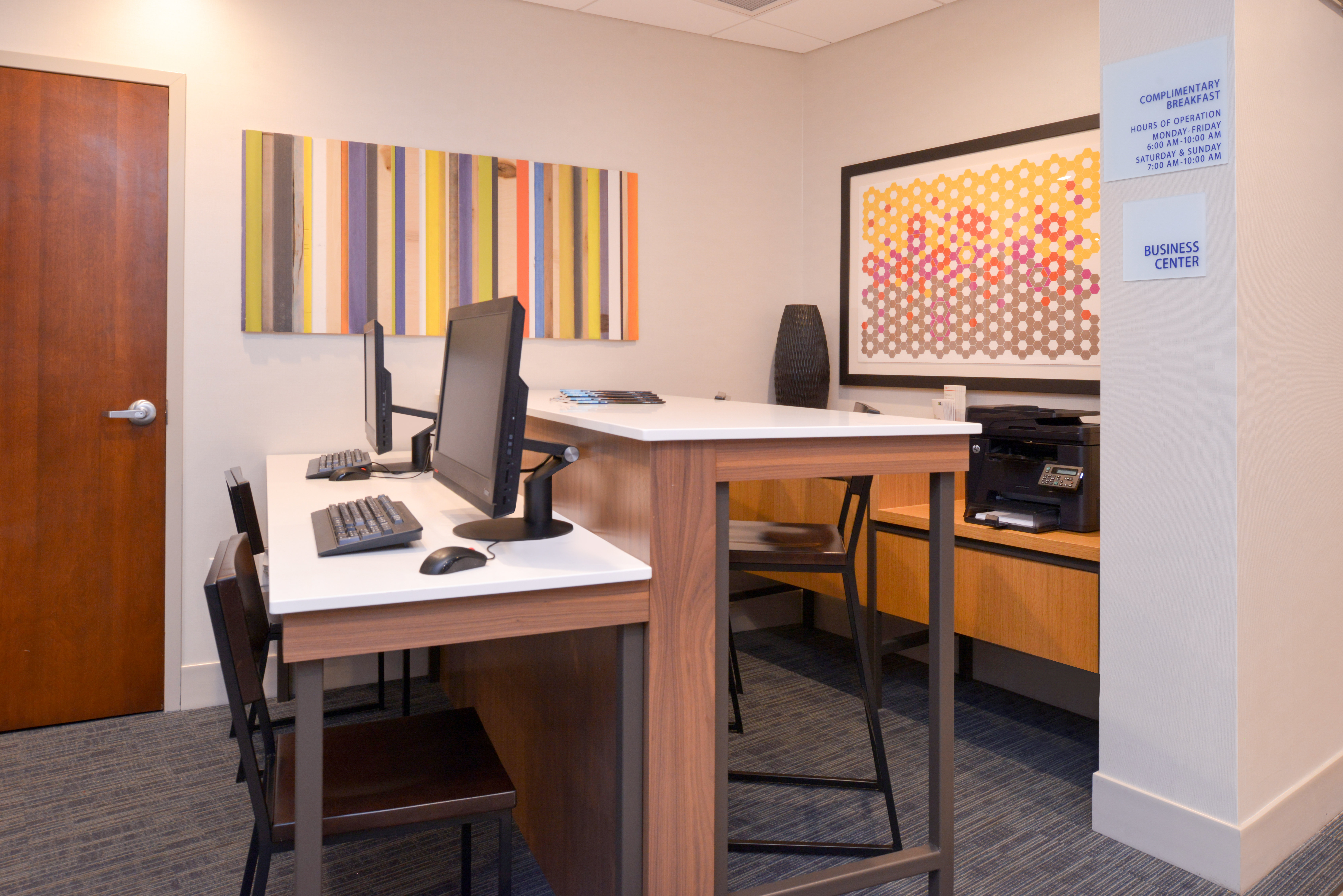 Holiday Inn Express Hotel and Suites Indianapolis Downtown Convention Center Area 46/48