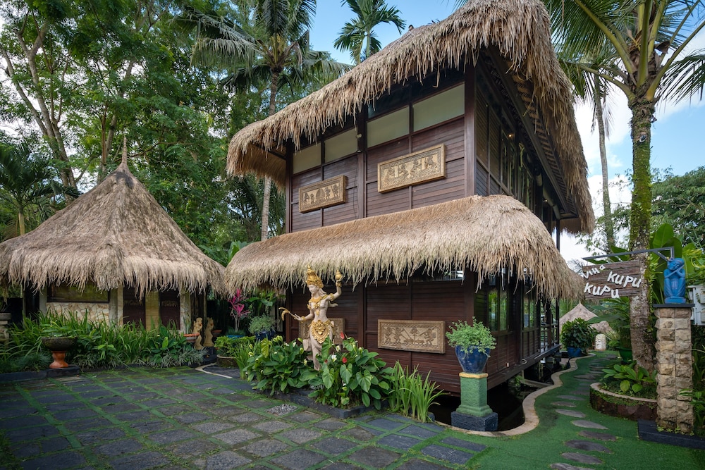 Villa Kupu-Kupu 3/28
