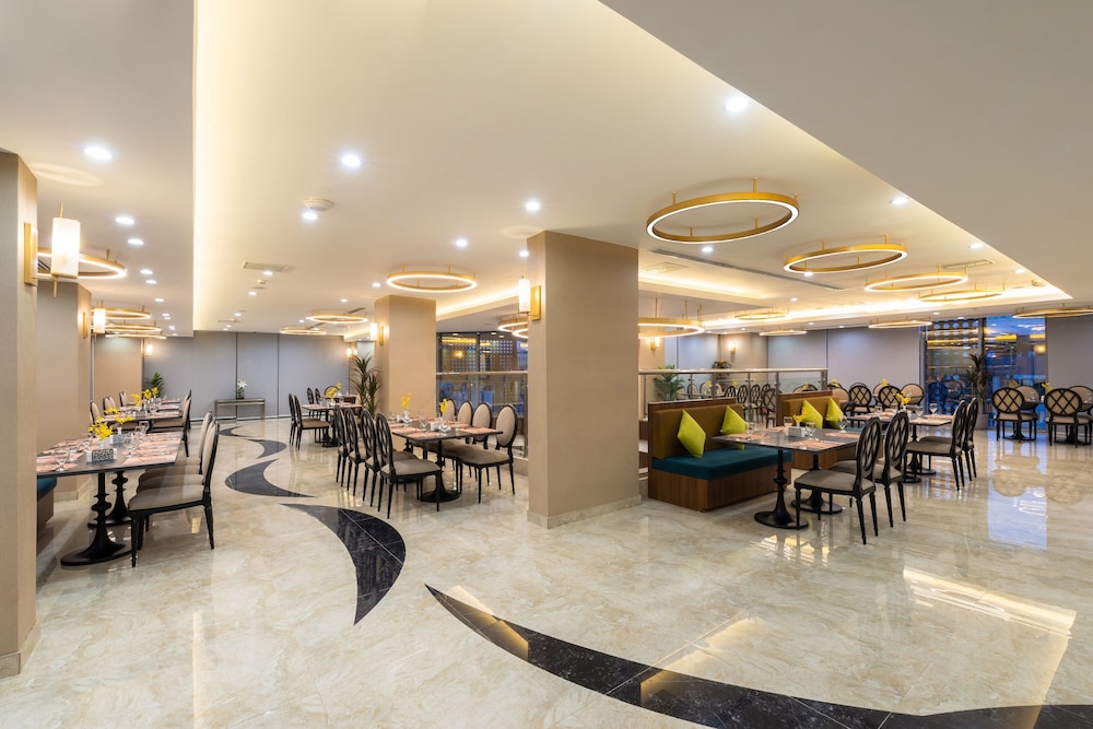 ورويك الرياض(Warwick Riyadh) 23/31